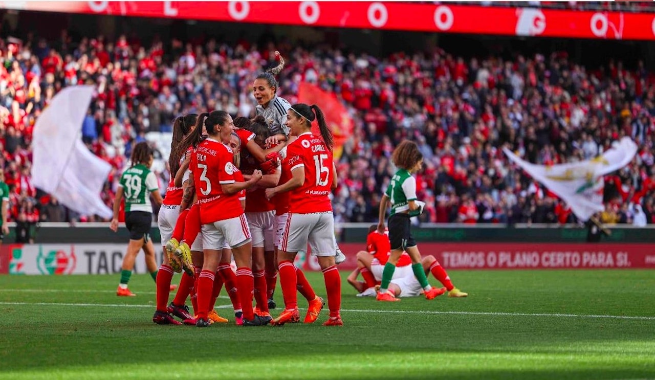 Benfica goleia Sporting na Luz e apura-se para as meias-finais da Taça de  Portugal feminina - Futebol Feminino - Jornal Record