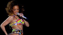Rihanna fenty Hair lançamento pordutos cabelos capilares
